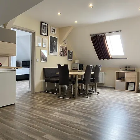 Lägenhet A&m Ferienwohnung Wohnen Wie Zuhause *