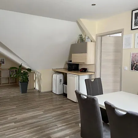 A&m Ferienwohnung Wohnen Wie Zuhause Lägenhet