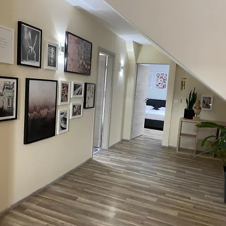 A&m Ferienwohnung Wohnen Wie Zuhause Fürth