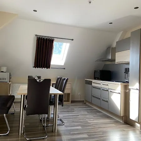 Lägenhet A&m Ferienwohnung Wohnen Wie Zuhause Fürth